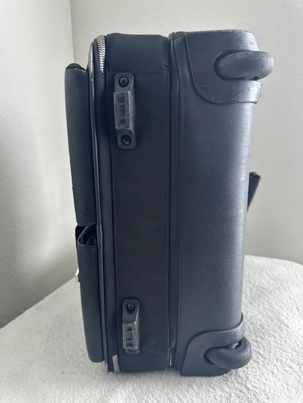 TUMI Arrive Black‎ Compact 2 Wheeled rolling Business Briefcase - 73013D2